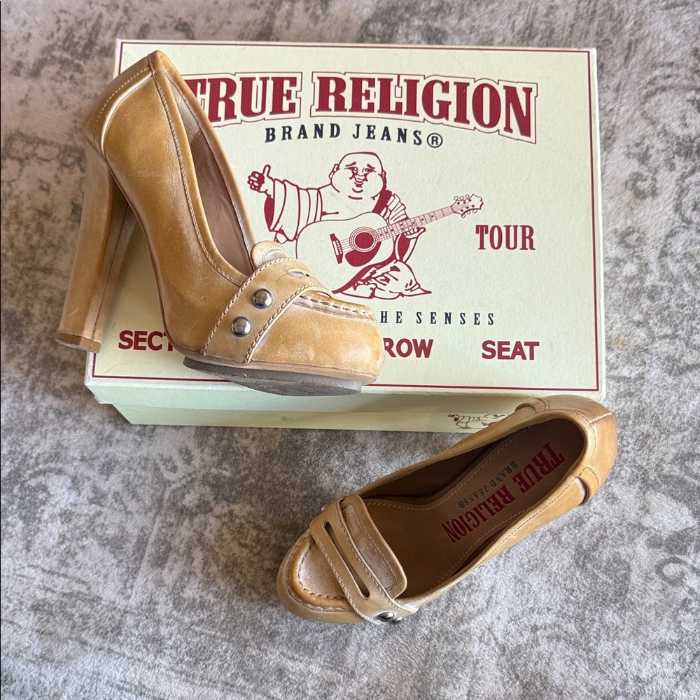True Religion Camel Heels for Women